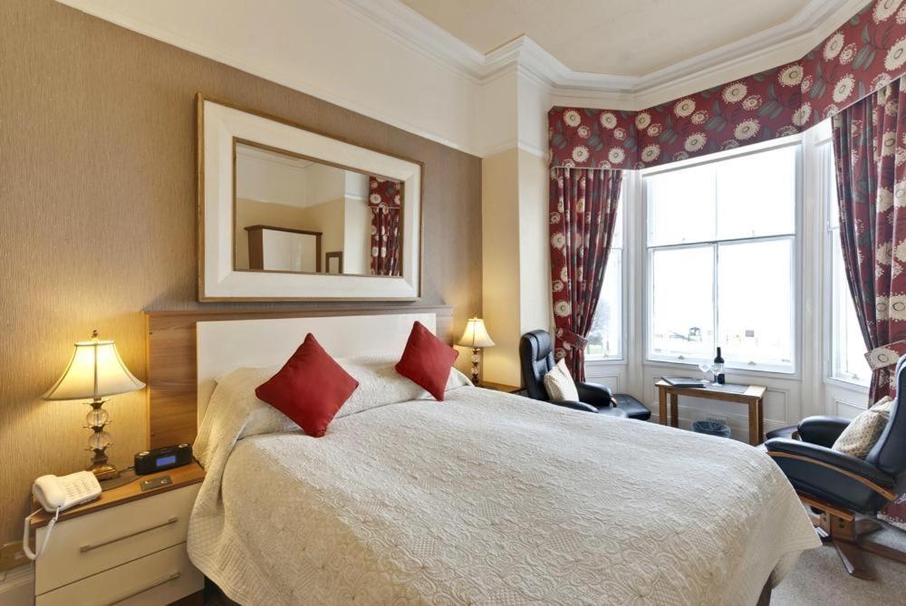 Lauriston & Lawton Court Hotel ลันดิดโน ภายนอก รูปภาพ