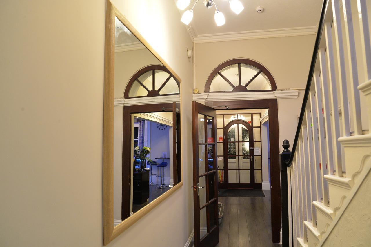 Lauriston & Lawton Court Hotel ลันดิดโน ภายนอก รูปภาพ
