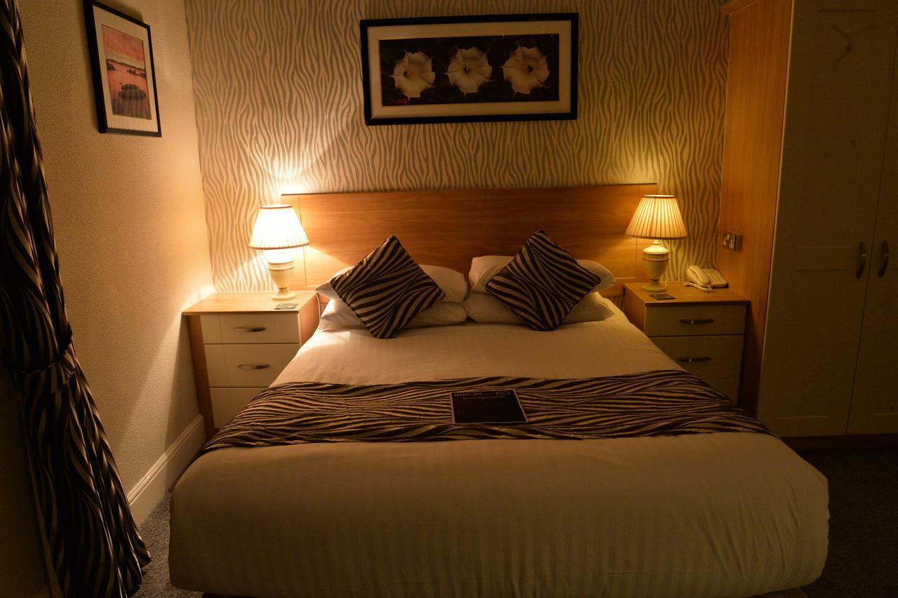 Lauriston & Lawton Court Hotel ลันดิดโน ภายนอก รูปภาพ