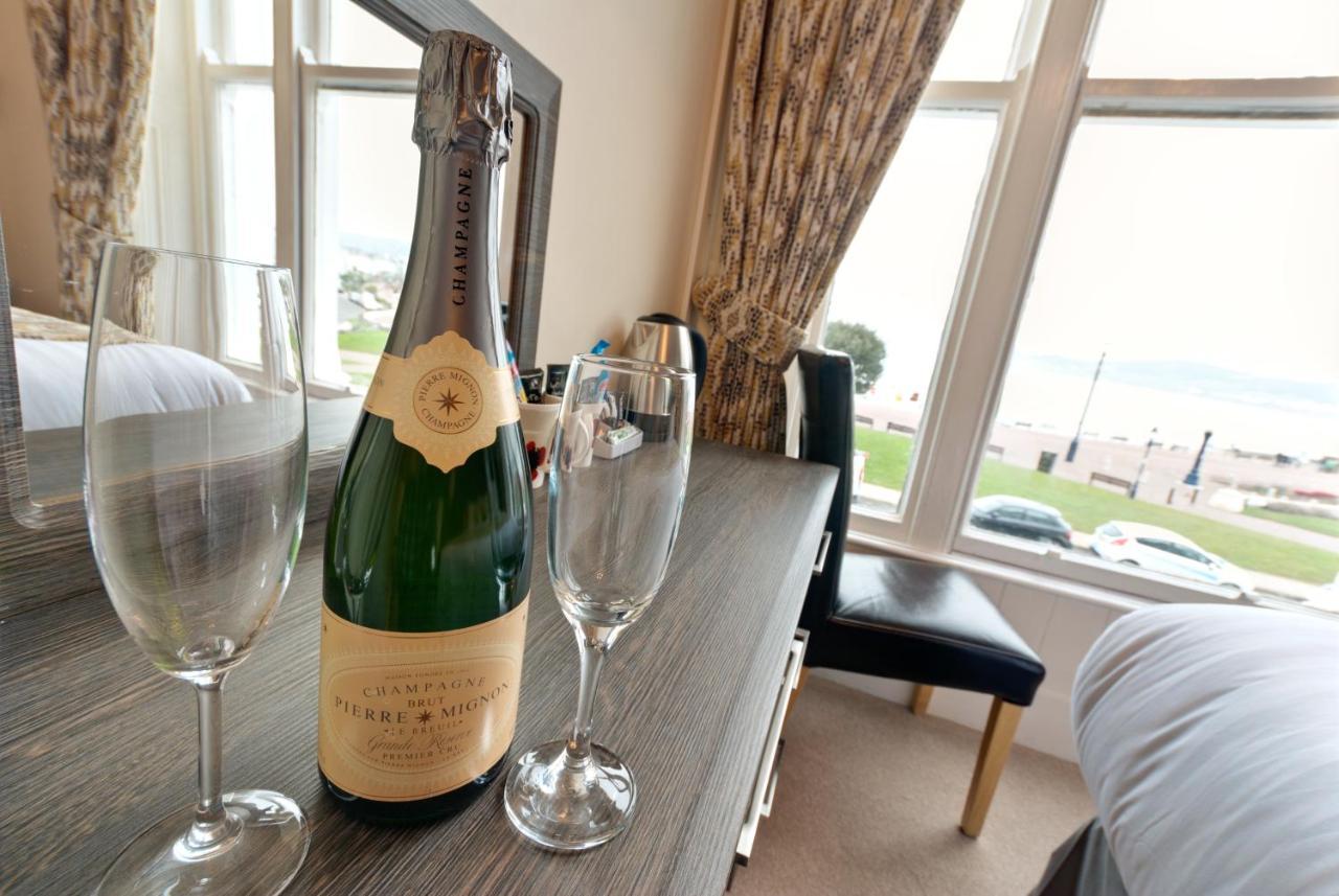 Lauriston & Lawton Court Hotel ลันดิดโน ภายนอก รูปภาพ