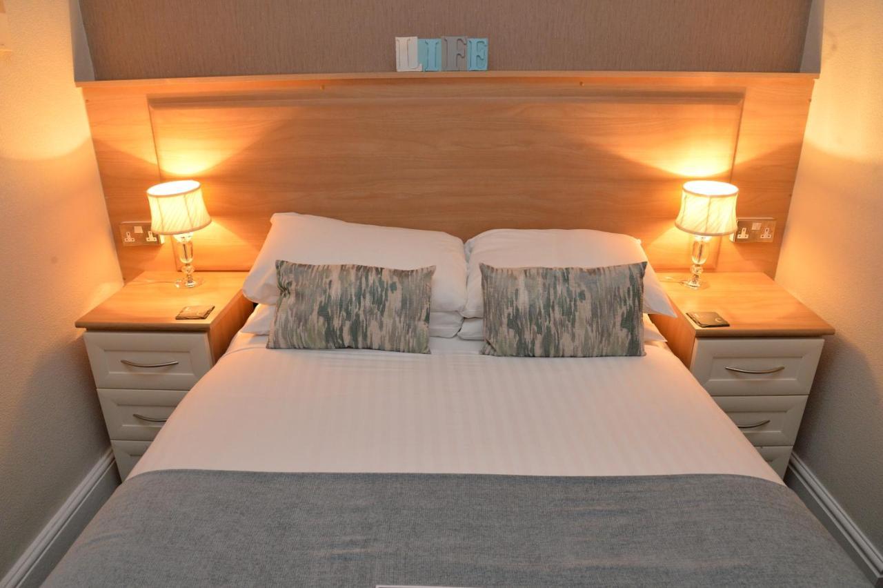 Lauriston & Lawton Court Hotel ลันดิดโน ภายนอก รูปภาพ