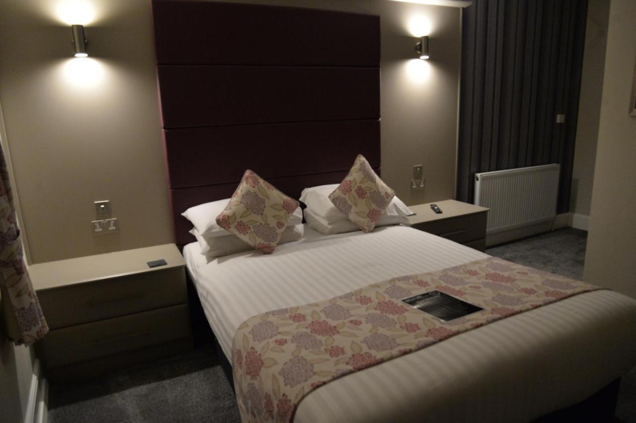 Lauriston & Lawton Court Hotel ลันดิดโน ภายนอก รูปภาพ